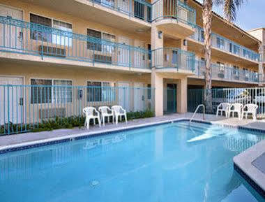 Days Inn By Wyndham Riverside Tyler Mall Buitenkant foto